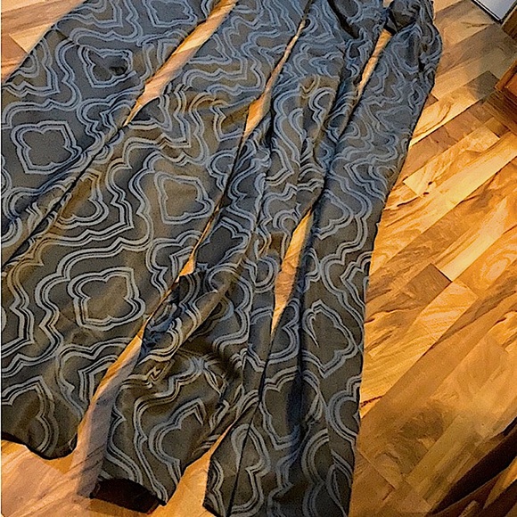 Barely used! 4 cool grey/blue color palette scheme curtain panels W 35 1/2 H 83 - Picture 2 of 4